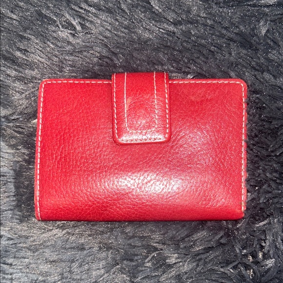 Elegant Red Leather Wallet Fossil - Picture 1 of 4